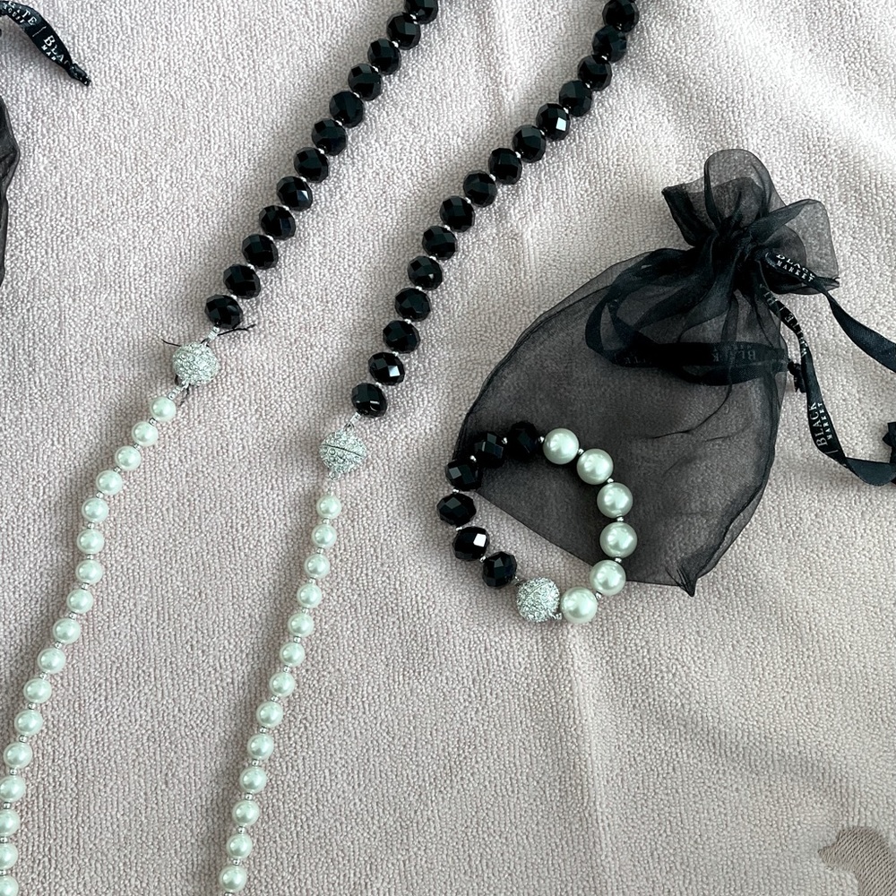 Necklace & bracelet